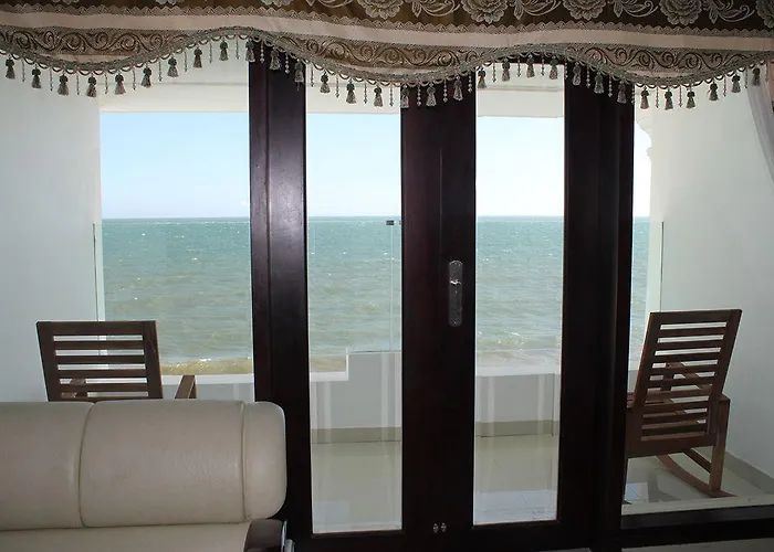 Hotel Ocean Front 3*