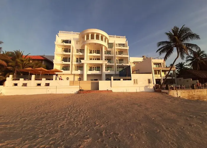Ocean Front Hotel 3*